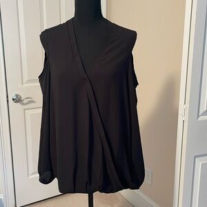 Stella and Dot Maette cold shoulder top